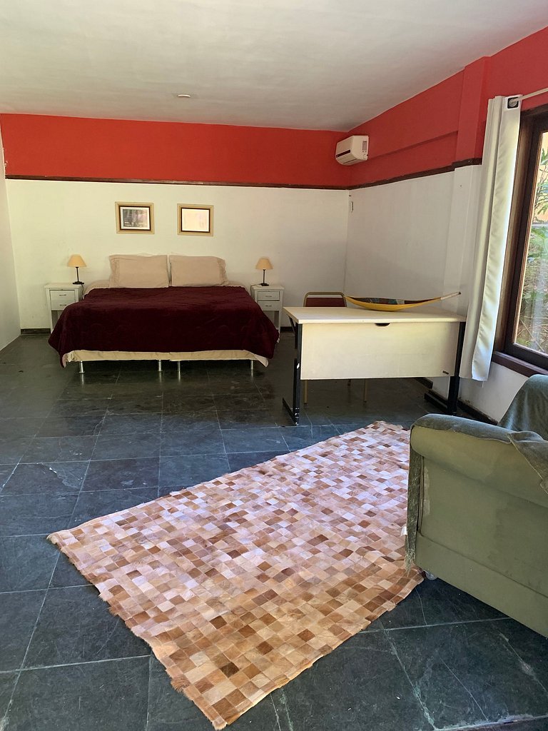 Estúdio: até 6 pessoas