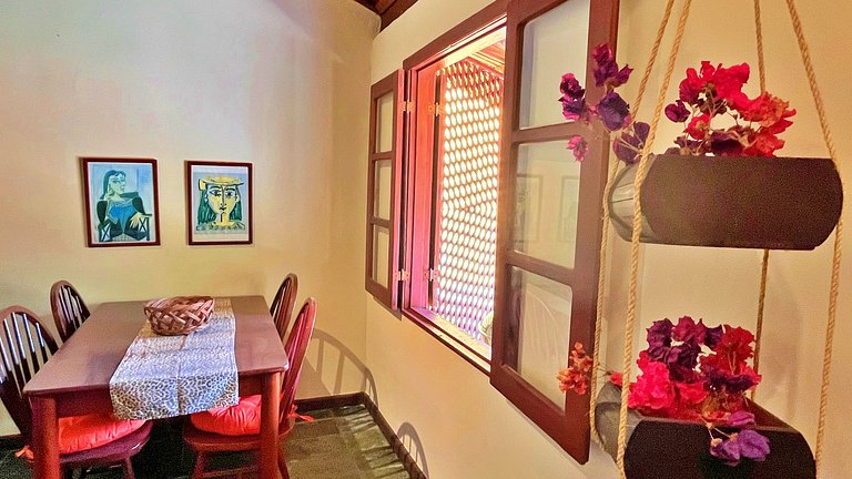 Hidromassagem e natureza - Casa da Banheirinha