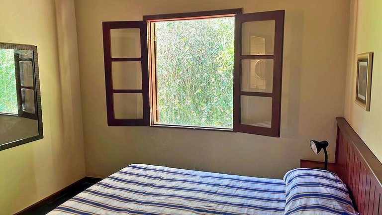 Hidromassagem e natureza - Casa da Banheirinha