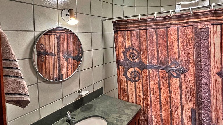 Hidromassagem e natureza - Casa da Banheirinha