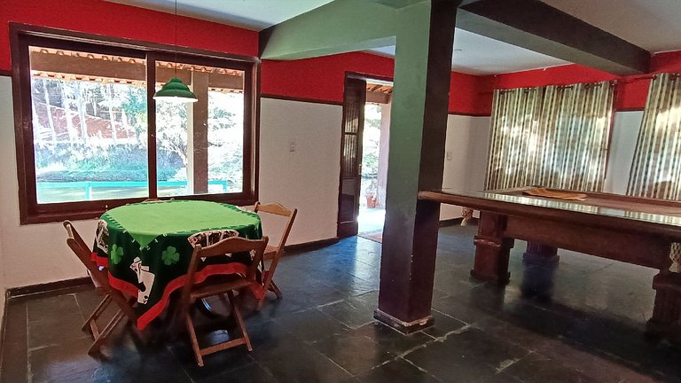 Estúdio: até 6 pessoas