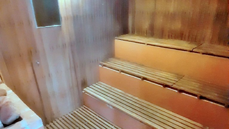 Estúdio: até 6 pessoas